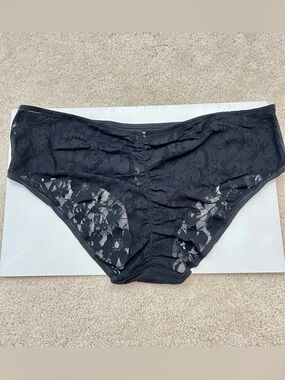 Retired Victoria’s Secret Sexy Black cotton lace scrunch ruched back panties XL